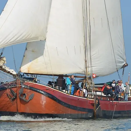Sudermar Botel