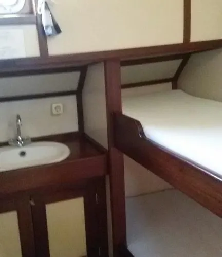 Πλωτό κατάλυμα Sudermar